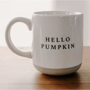 NWT Hello Pumpkin 🎃 Mug